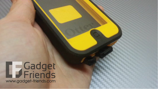 Otterbox iPhone 5 Defender Otter Character Case Otto Pattern ของแท้ 100% เคสมือถือ เคส iPhone5 สุดแจ่มมาพร้อมกับ Grip และลวดลายแมวน้ำตามแบบฉบับ Otterbox เท่โดดเด่นพร้อมการปกป้องสูงสุด 3 ชั้น สะดวกพกพา